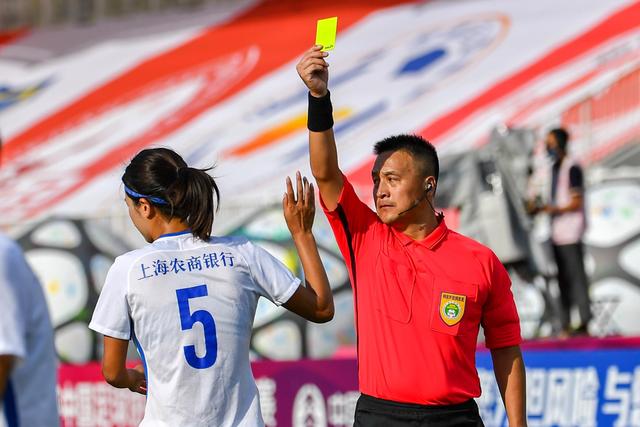 布伦森47+10恩比德末节5中0 尼克斯克76人3-1