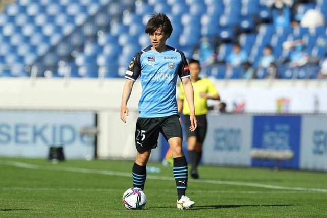 C罗非点球进球数744个 力压梅西高居世界第一